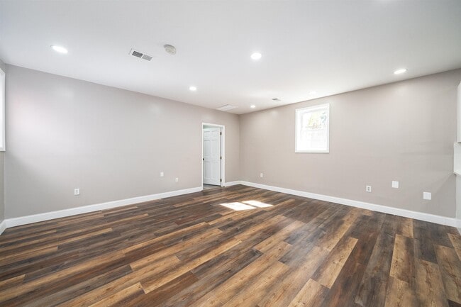 Building Photo - 416 Palisade Ave