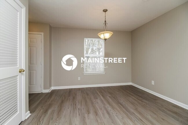 Building Photo - 3 Bedroom Pet-Friendly Home in Christiana, TN with Main Street Renewal