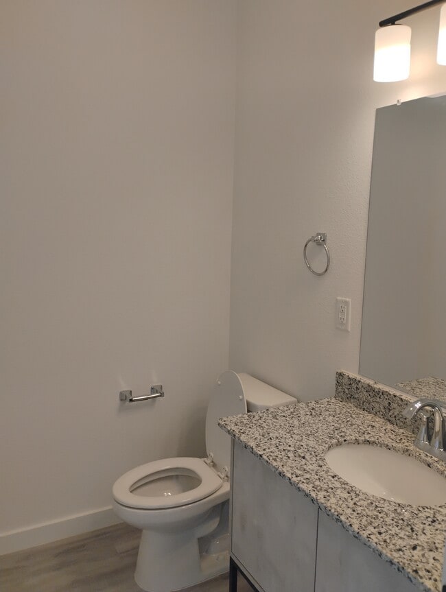 Foto del edificio - 841 Ventnor Ave