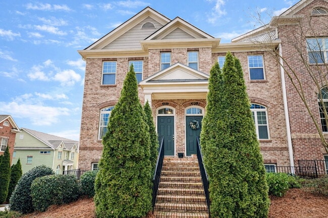 Gated Johns Creek End-Unit Townhome | 3BR / 3.5BA | Minutes to Avalon & GA-400 - Gated Johns Creek End-Unit Townhome | 3BR / 3.5BA | Minutes to Avalon & GA-400