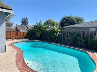 Foto del edificio - 478 Churchill Park Dr