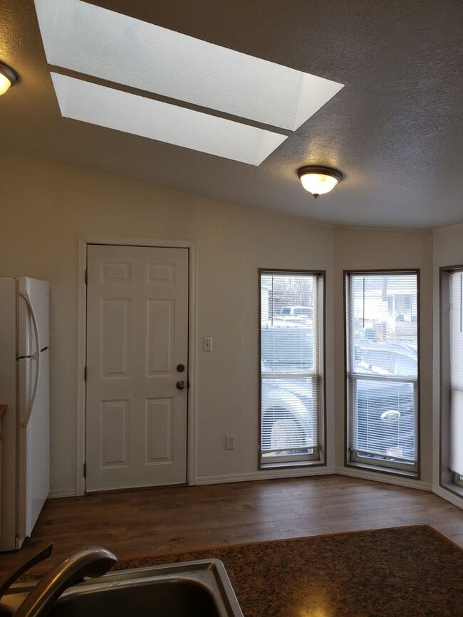 Building Photo - 3 bedroom 2 bath Mobile-home in Hayden