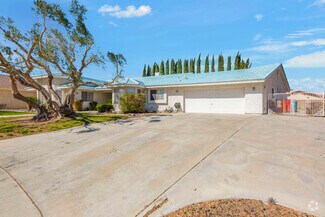 Building Photo - 2503 Brentwood Dr