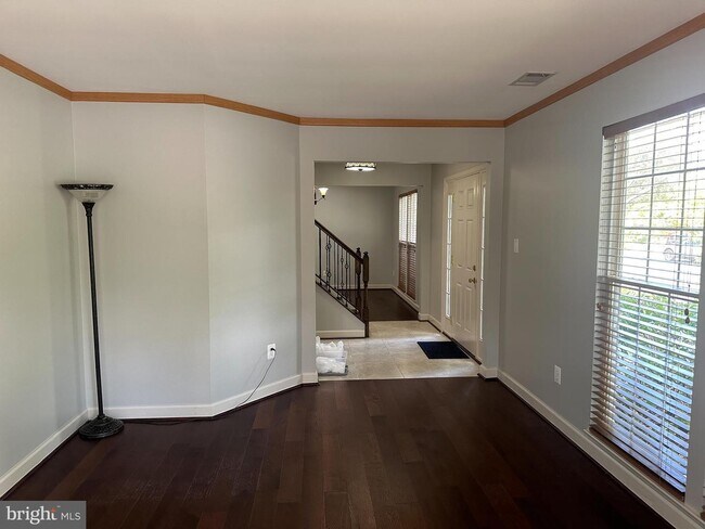 Building Photo - 42871 Churchill Downs Dr