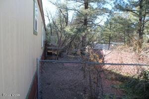 Building Photo - 1100 S 9th Dr