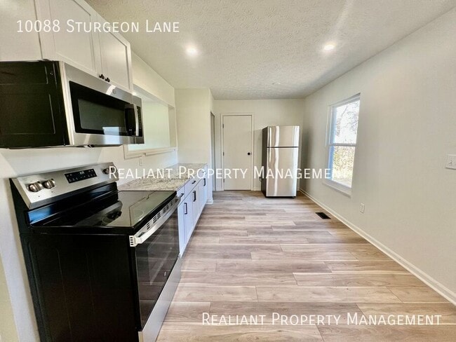 Photo - 10088 Sturgeon Ln House