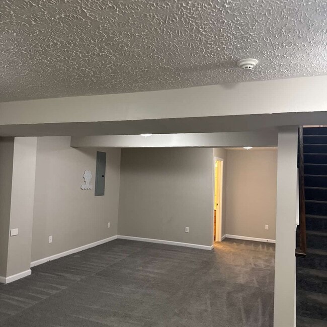 Building Photo - 2059 Matt Way