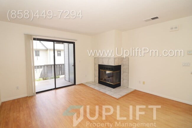 Building Photo - 2 Bed, 2 Bath w/ garage & fireplace