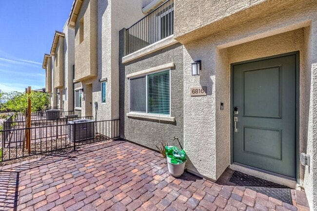Building Photo - 6816 Citron Mist Ct
