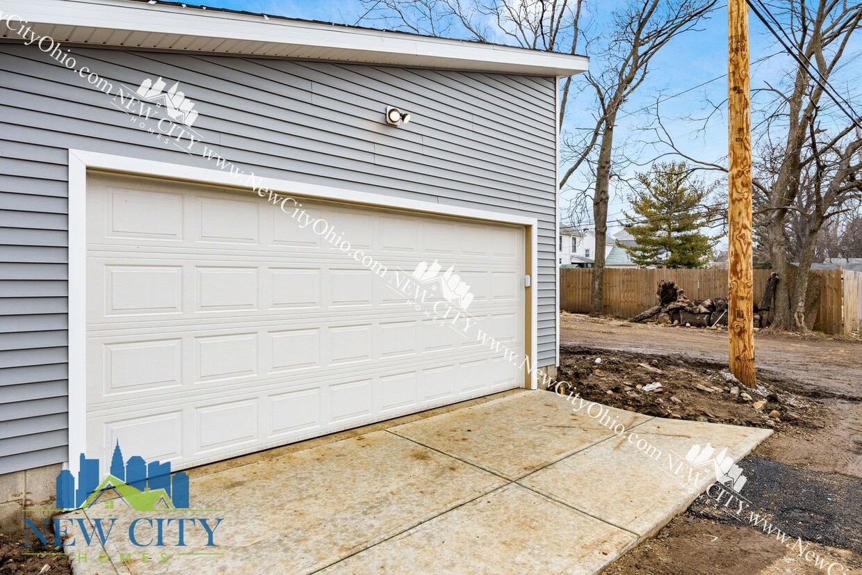 Foto del edificio - 2025 YEAR END SPECIAL! No App Fee! NEWLY BUILT 3 Bedroom, 2.5 Bathroom Gorgeous Franklinton Home!