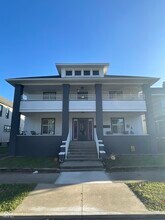 Building Photo - 129 W Hendricks St