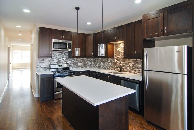 Foto del edificio - 3108 N Keating Ave