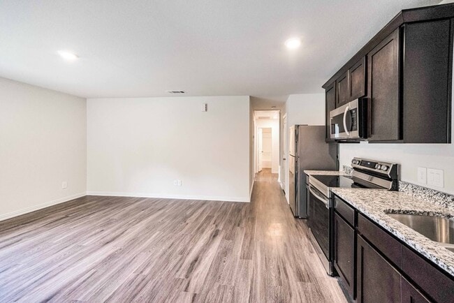 Building Photo - 8217 Carolwood Dr