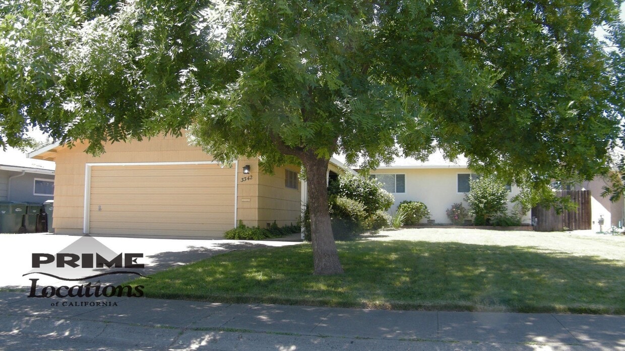 Remodeled 3 bedroom Rosemont home - Remodeled 3 bedroom Rosemont home