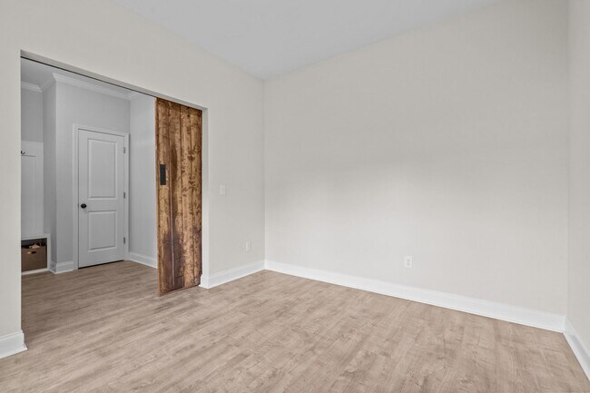 Foto del edificio - 120 Pinelands Vis