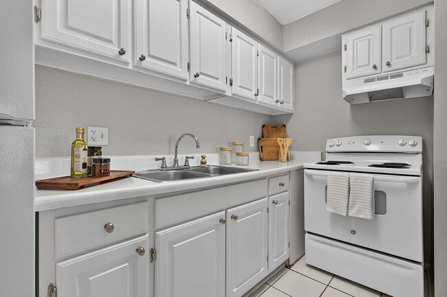 Interior Photo - Soraya