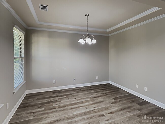 Building Photo - 83 Collins Run Dr