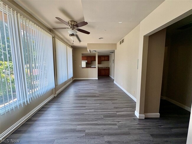 Foto del edificio - 777 E Market St