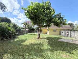 Building Photo - 3364 Jefferson St