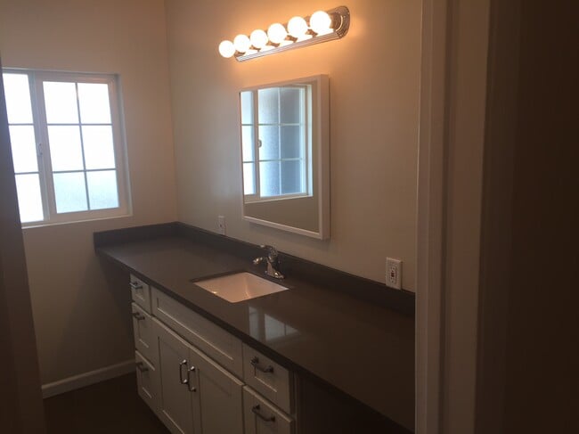 Building Photo - 1760-1766 Malcolm Ave