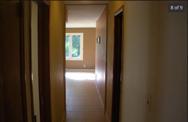 Building Photo - 310 Crown Ave