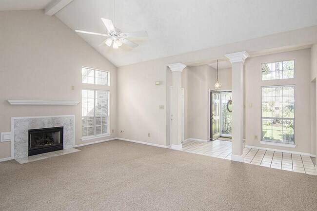 Foto del edificio - 14206 Heather Falls Way
