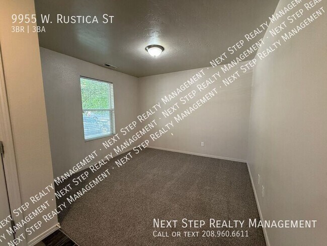 Foto del edificio - 9955 W Rustica St