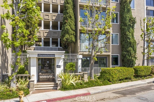 Foto principal - 8455 Fountain Ave