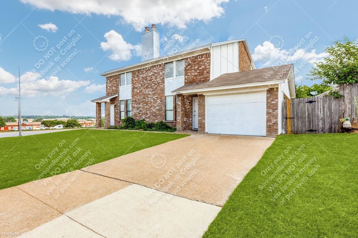Primary Photo - 2 br, 1.5 bath Duplex - 2744 Countryside Ln