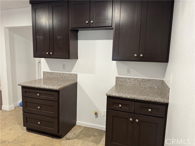 Foto del edificio - 847 W Gage Ave