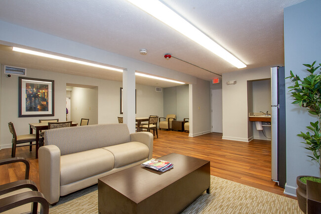 Building Photo - Brooksville Court & Brooksville Green