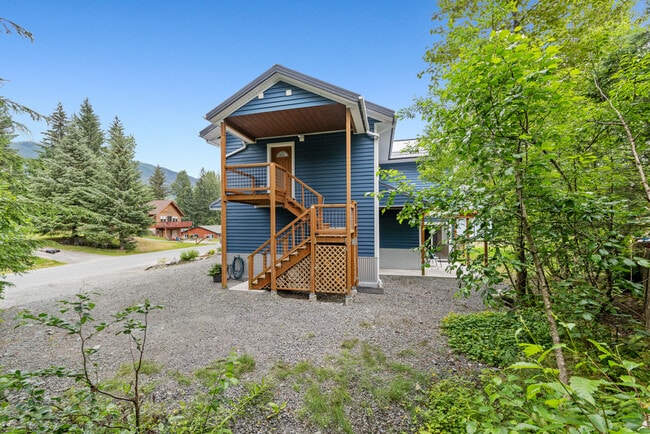 Building Photo - 1119 Slim Williams Way