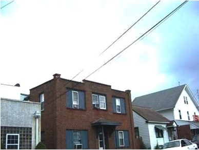 Primary Photo - 2652 Benninghofen Ave