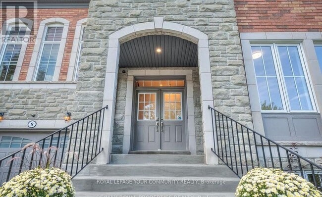 Building Photo - 8 Speight Ct