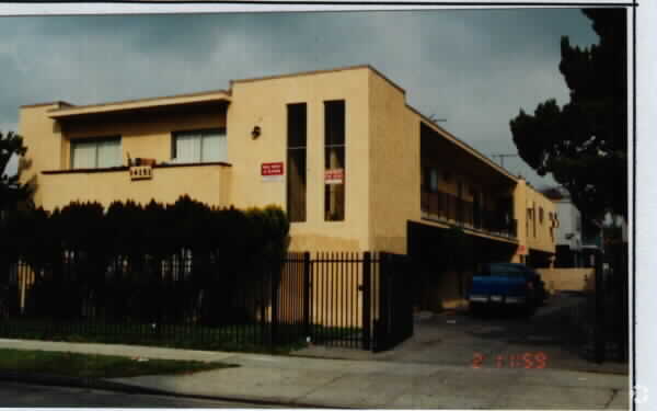 Foto del edificio - 14151 Delano St