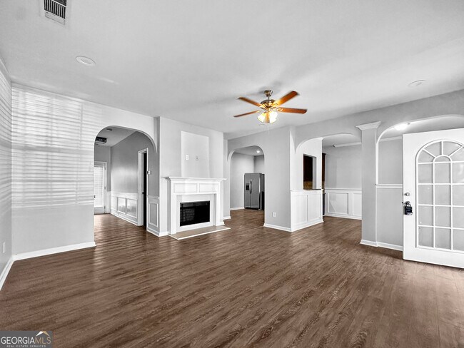 Foto del edificio - 432 Orchid Ln