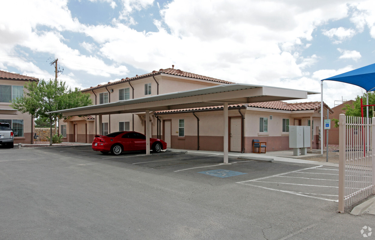 Foto del edificio - Meadowbrook Townhomes