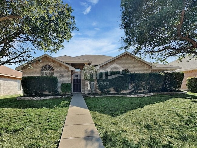 Building Photo - 432 Round Rock Rd