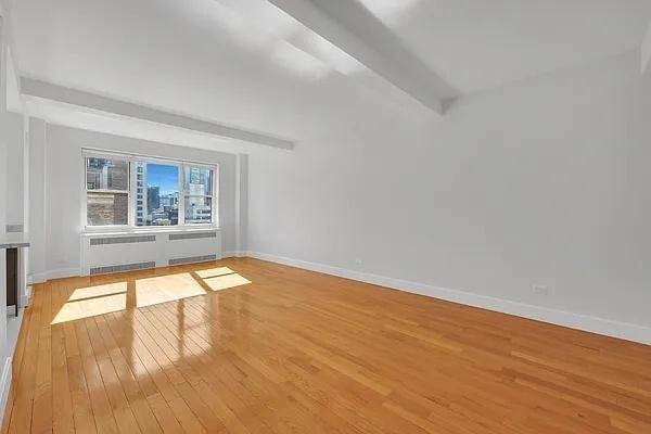 Building Photo - 45 Park Ave