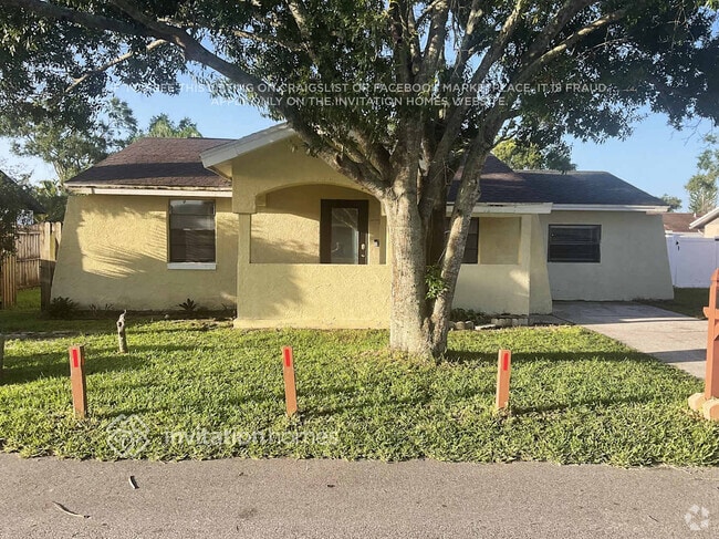 Building Photo - 10206 Vista Cove Ct