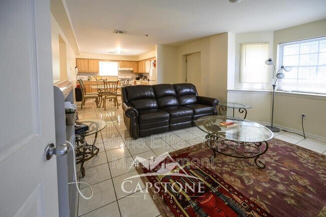 Foto del edificio - 161-163 Sussex Ave