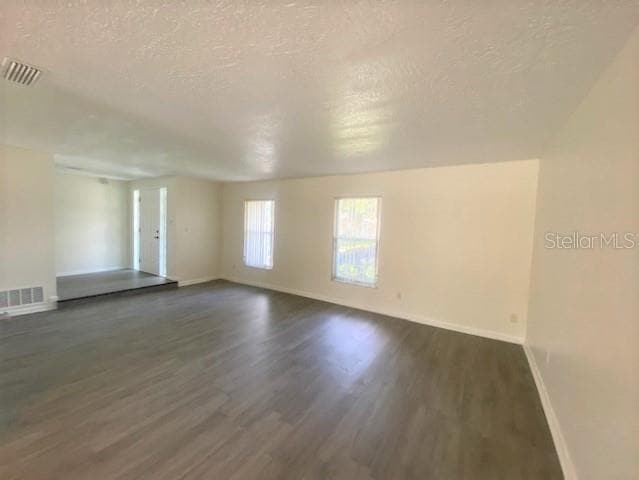 Foto del edificio - 2114 Winnebago Trail