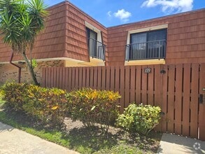 Building Photo - 1505 Augusta Cir