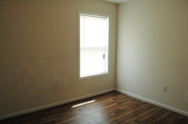 Foto del edificio - 340 State Rd S-38-239