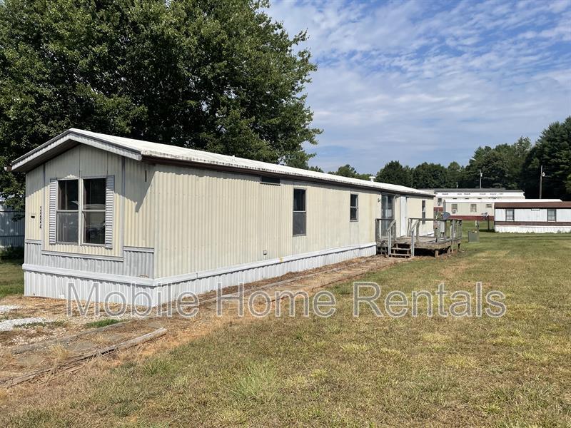 Primary Photo - 3224 Idlewild Dr