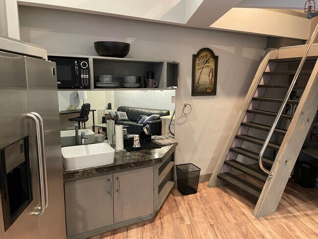 Foto del edificio - 1233 Shafter St