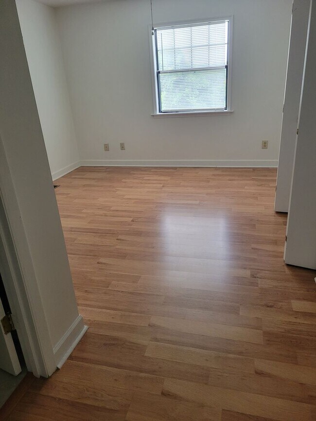 Foto del edificio - 2 bed 2.5 bath townhouse!