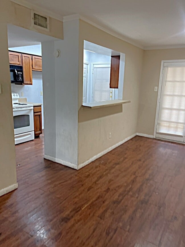 Building Photo - 14600 Fonmeadow Dr