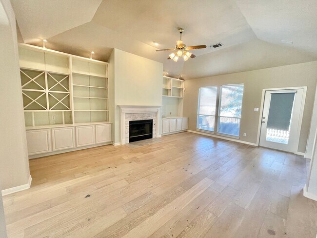 Foto del edificio - 707 Belmark Ct