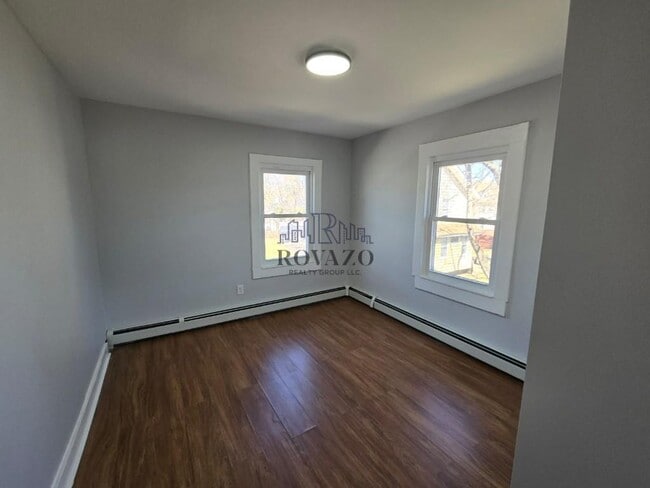 Building Photo - 1549 Morris Pl